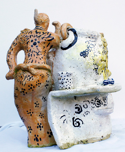 Keramik Frau an Bar hinten